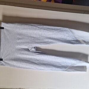 High waist Lululemon capris 28'